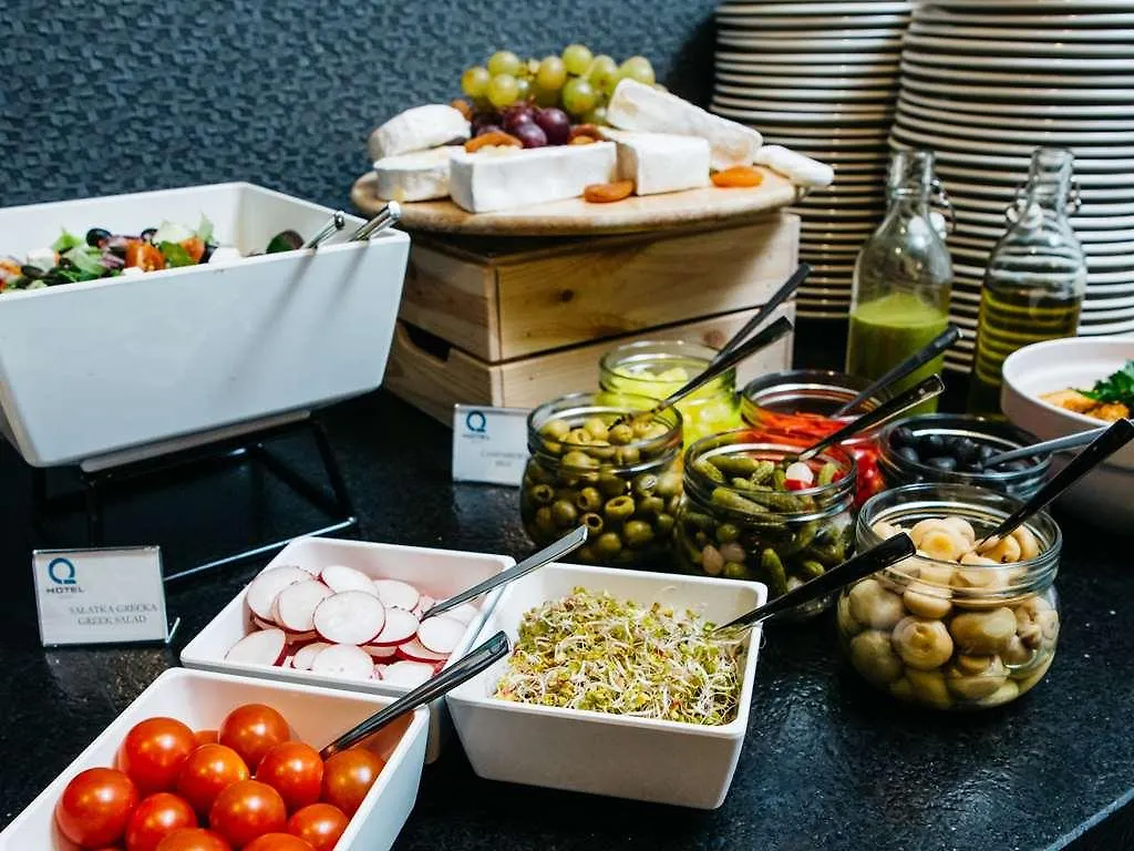 Q Hotel Krakow 3*,