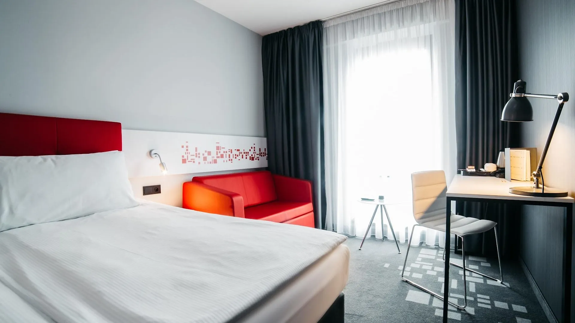 Q Hotel Krakow 3*,